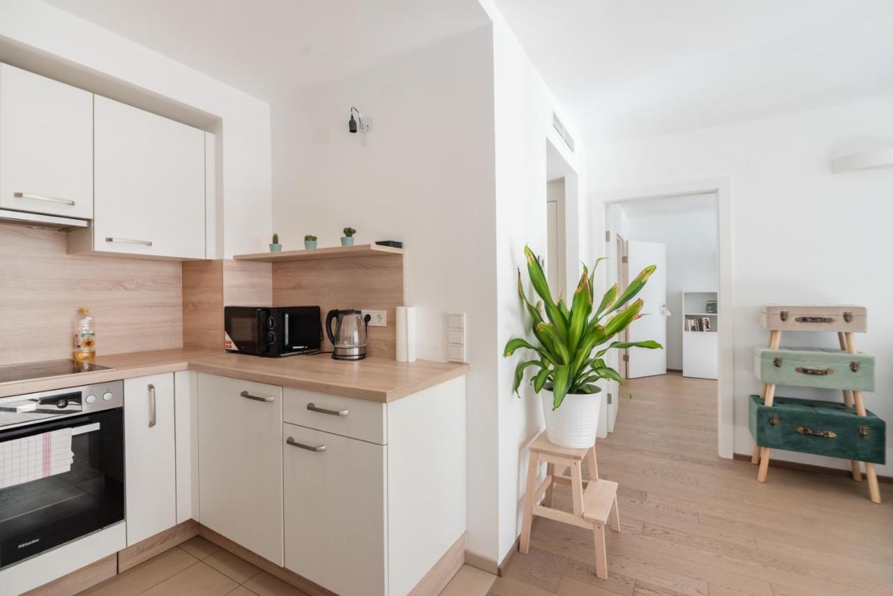 Immersed Into Vienna'S City Life And Yet A Retreat, Minimum 30 Nights Viena Exterior foto