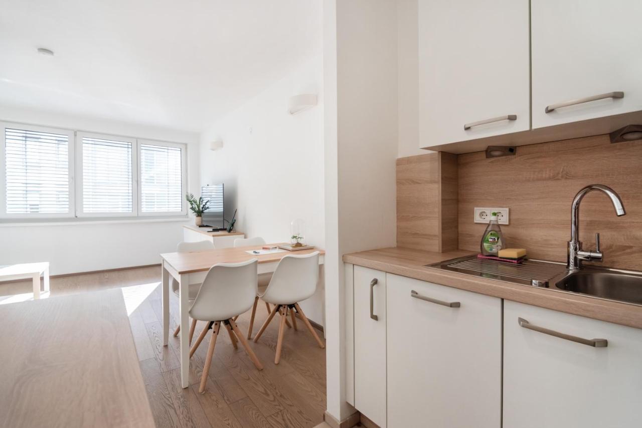 Immersed Into Vienna'S City Life And Yet A Retreat, Minimum 30 Nights Viena Exterior foto